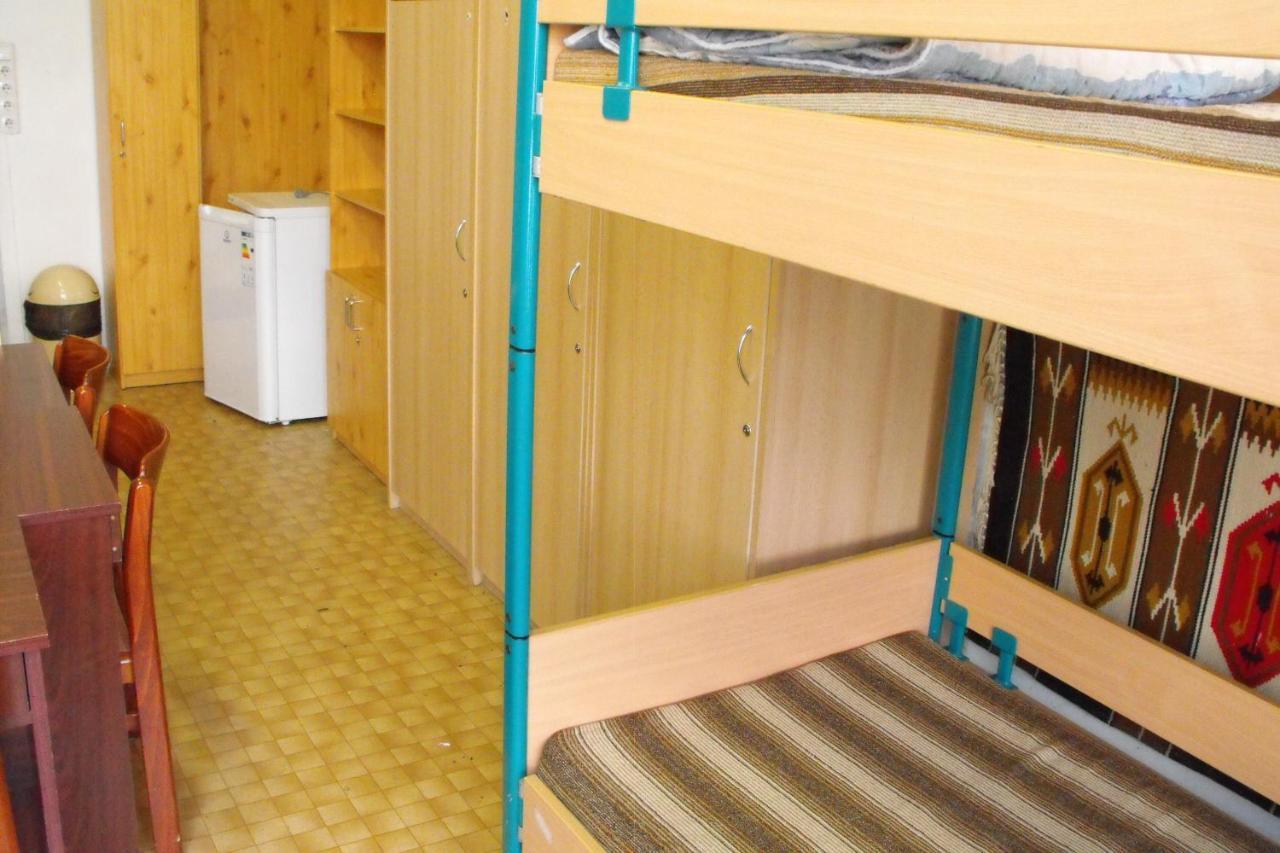 Pannonia Hostel Budapest Room photo