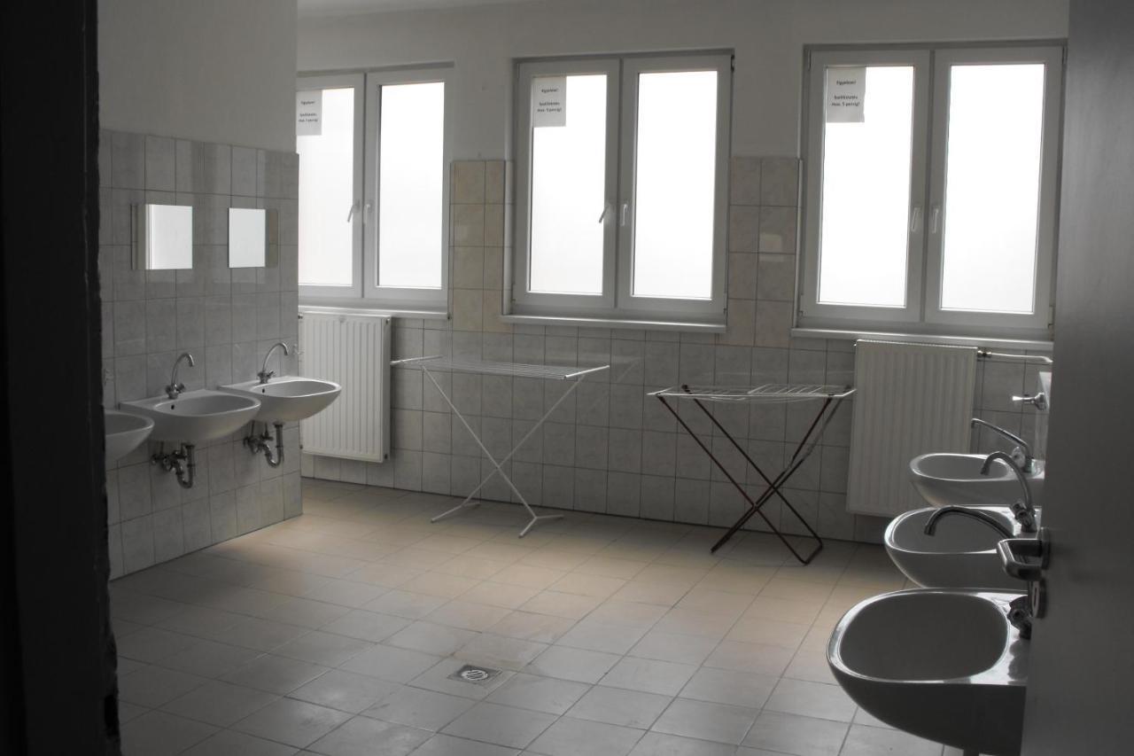 Pannonia Hostel Budapest Room photo